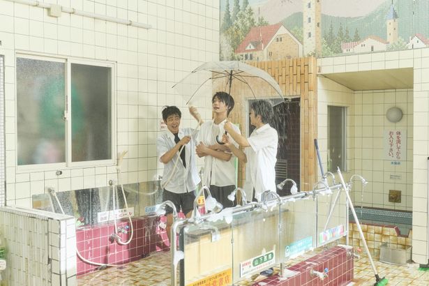 日向も萌も、友人たちのサポートを得ながら距離を縮めていく