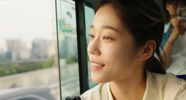 ノ・ユンソ演じるヨルムの顔からは期待がにじむ