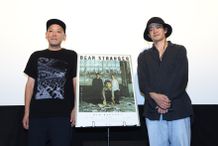 トークイベントに登壇した真利子哲也監督(左)と池松壮亮(右)