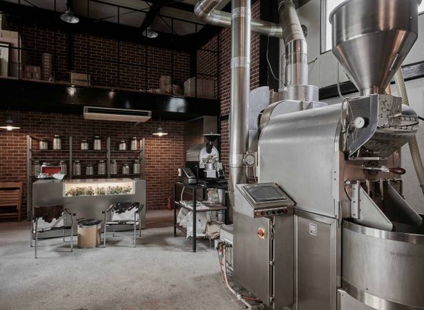 【写真を見る】拓磨と紗季がデートをするカフェのロケ地である「The Cream of the Crop Coffee」