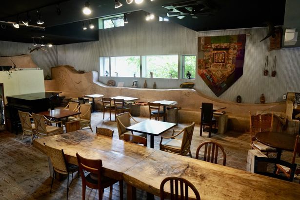 拓磨と紗季がデートをするカフェのロケ地である「カフェスロー」