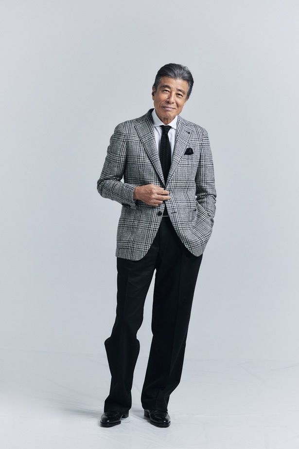 【写真を見る】過去を捨てた元ヤクザの漁師、三浦を演じた舘ひろし