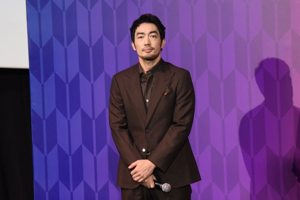 大谷亮平の役作りに対する取り組みは、共演者たちにも多大な影響を与えたという