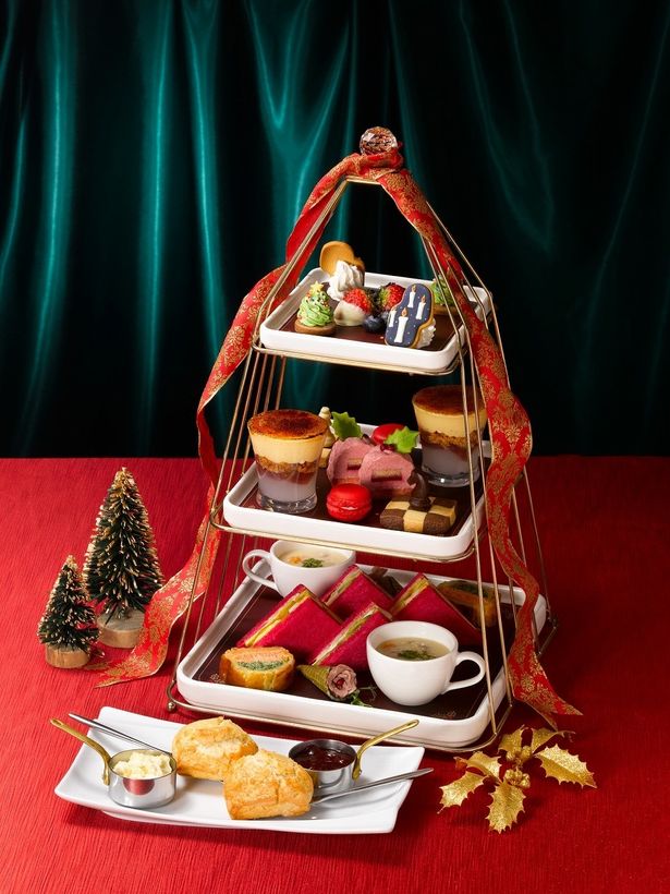 「バックロットカフェ」のクリスマスアフタヌーンティー　価格：7,500円(税込)