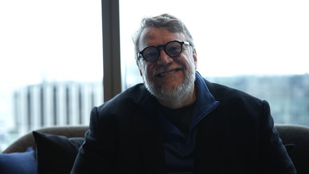 ニコニコとした笑顔で取材陣を迎えてくれたギレルモ・デル・トロ監督