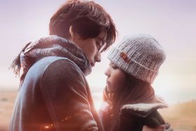 福士蒼汰＆福原遥がスピッツによる楽曲への想いと映画の世界観を語る！『楓』インタビュー特別映像