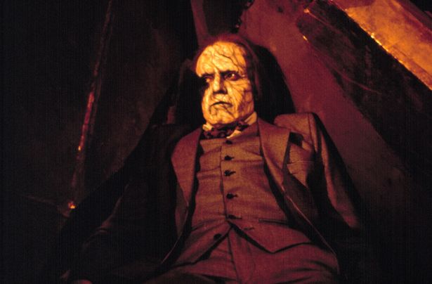 1993年に長編監督デビューを飾った『クロノス』