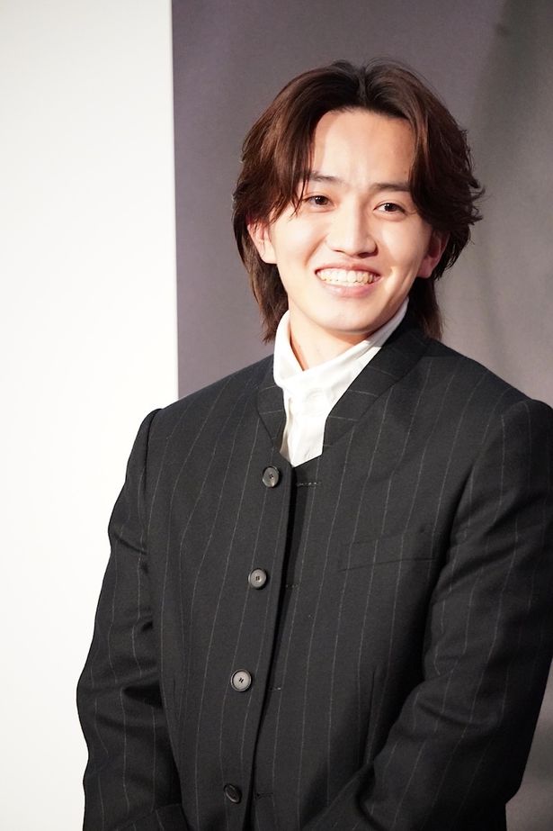 木村民雄役の中川翼