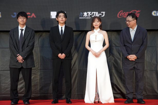 齊藤京子、映画初主演を務めた『恋愛裁判』で東京国際映画祭に参戦！