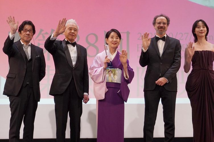 第38回東京国際映画祭が開幕！吉永小百合は日本人女優初となる特別功労賞に「これからも一歩一歩映画の道を歩いていけたら」と笑顔