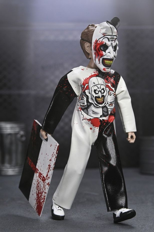 横から見るとちゃんとお面になっているのも芸が細かい