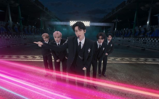 「ゼロ距離」再来、最前列のトキメキを楽しめる「TOMORROW X TOGETHER VR CONCERT : HEART ATTACK」