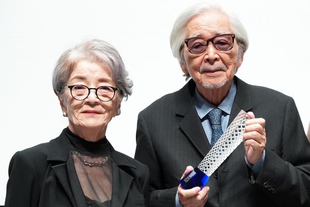 長年タッグを組んで来た2人の登場に、会場も大盛り上がり