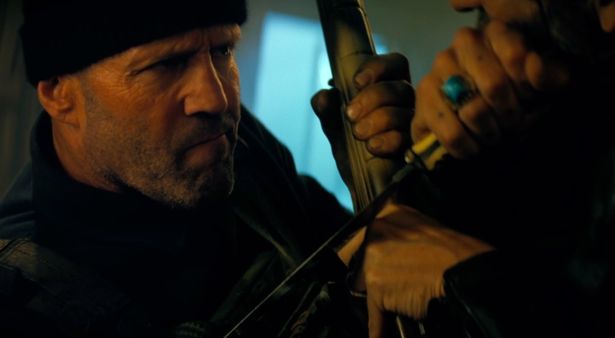 人身売買を生業にする凶悪なロシアンマフィアたちに立ち向かうステイサム