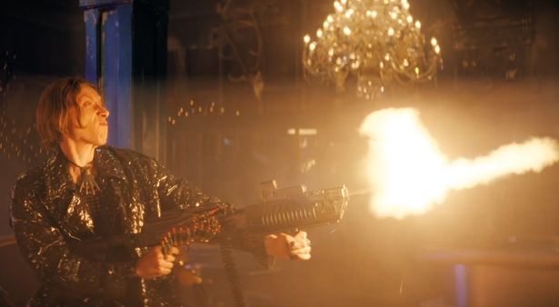 マシンガンをド派手にぶっ放す敵