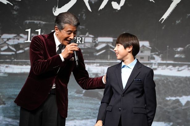 尾上を優しくフォローする舘