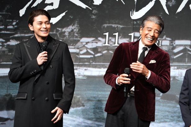 舘と眞栄田のトークは息ぴったり