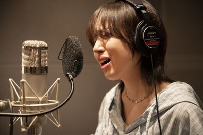 「楓」の第一弾カバーアーティストとして十明が決定