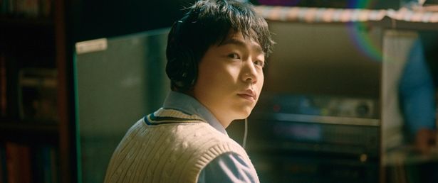 ドンジュンが思い焦がれる男子高校生カンヒャンを演じた「無人島のディーバ」のシン・ジュヒョブ