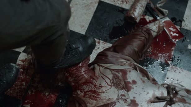 しっかりとゴアも描くところは信頼できるぞ！(『ネバーランド・ナイトメア』)