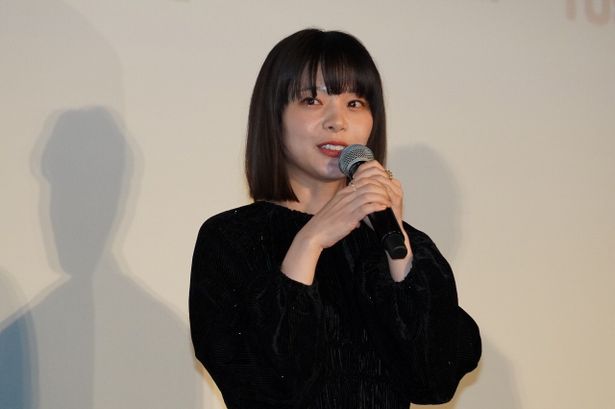 佐藤サチ役の岸井ゆきの