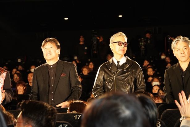 『爆弾』公開初日舞台挨拶の様子