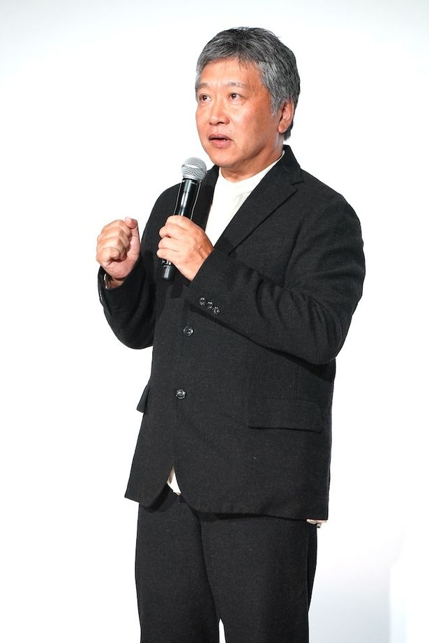 オープニングスピーチを行った是枝裕和監督