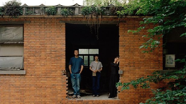 第30回釜山映画祭コンペティション部門で大賞に輝いた『Gloaming in Luomu(原題)』のチャン・リュル監督による映画『春の木』(25)