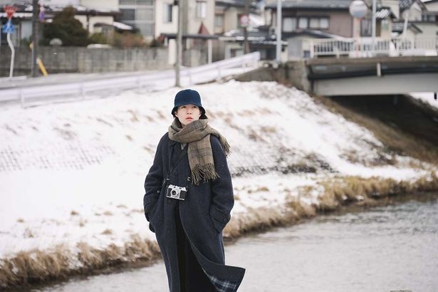 悩める脚本家・李は雪深い北国へ旅に出る