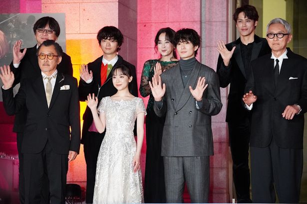 『果てしなきスカーレット』ジャパンプレミアで「生きることは、愛すること」と語った芦田愛菜