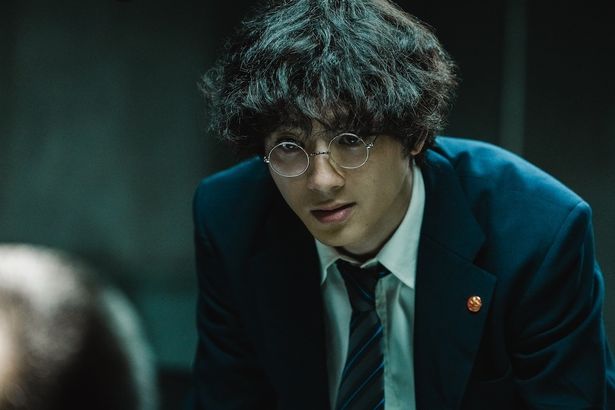 主人公の類家は警視庁捜査一課でスズキタゴサクと真っ向から対峙する交渉人