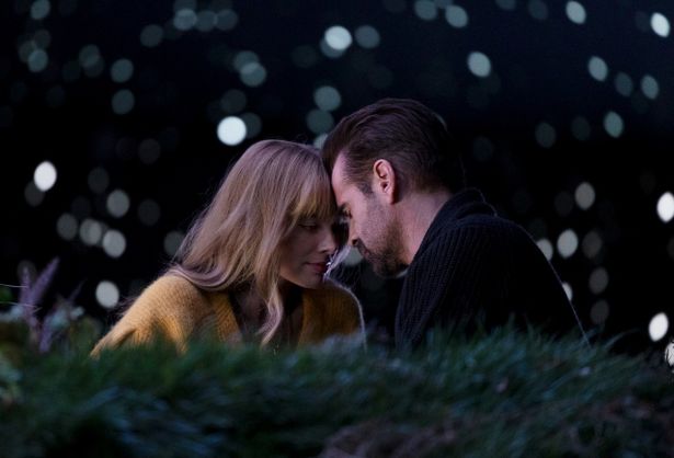 『ビューティフル・ジャーニー 2人の時空旅行』は12月19日(金)より公開