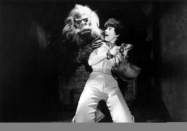 『クリープショー』の一編に登場する“木箱”を彷彿とさせる一幕も