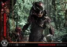 新作も話題の「プレデター」のアイテムをチェック！(「ミュージアムマスターライン プレデターズ バーサーカープレデター DX ボーナス版」)