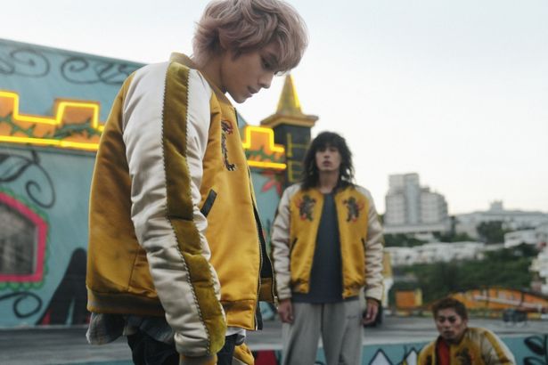 【写真を見る】強さに固執する兎耳山と、葛藤する十亀…2人の友情のゆくえがドラマ性を高める!?