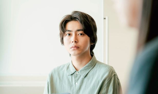 間山敬役の倉悠貴