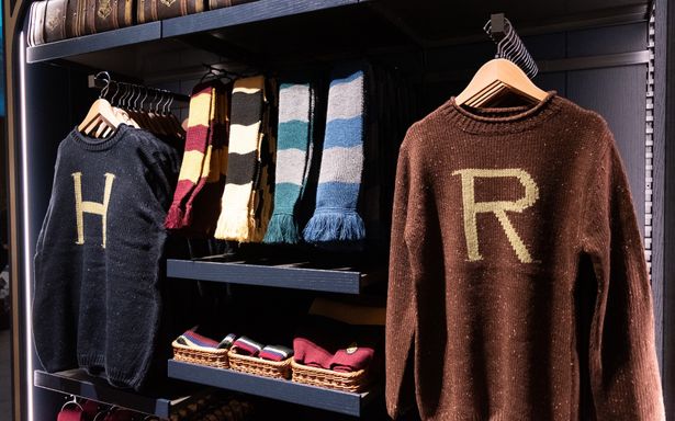 シンプルなデザインなので、普段着として着るのもありかも