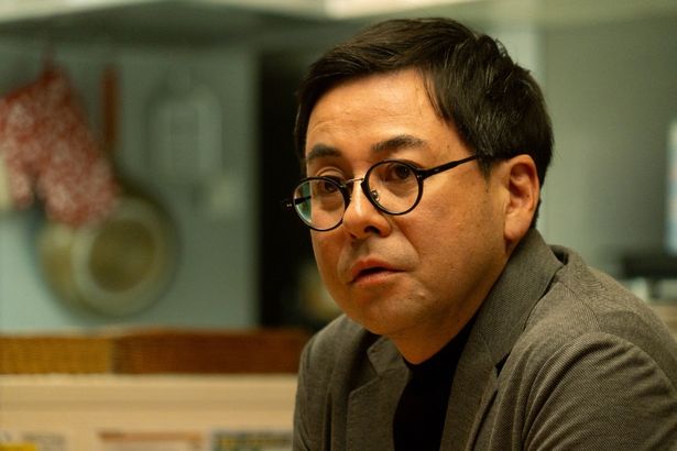 【写真を見る】日々奮闘する美空を見守る父の清水佑司役の鈴木浩介を初め新キャストが解禁に