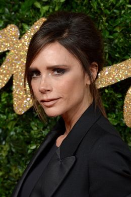 ヴィクトリア・ベッカムが投稿した娘の写真に疑問の声