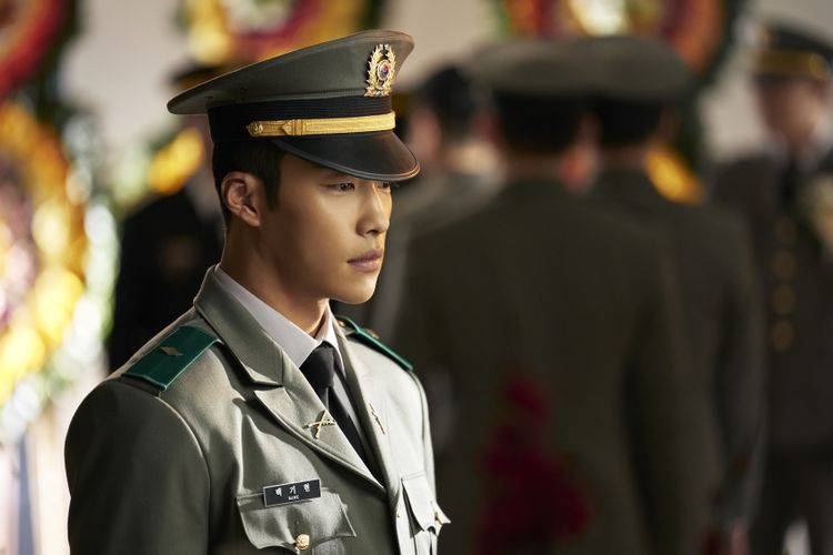 ヒョンビン＆チョン・ウソン共演作に、BTSの“仲良しコンビ”の旅バラエティも！ディズニープラスで待機中の韓国コンテンツを総まとめ