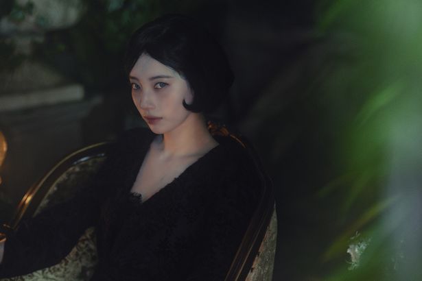 無名の画家が、魅惑的なヴァンパイアに惑わされていく「幻惑の恋」