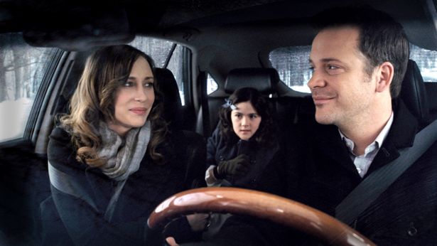 『エスター』で里親を演じたのは「死霊館」シリーズのヴェラ・ファーミガと『THE BATMAN-ザ・バットマン-』のピーター・サースガード