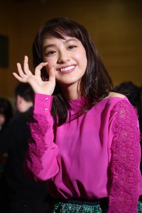 『未成年だけどコドモじゃない』のイベントに登壇した平祐奈