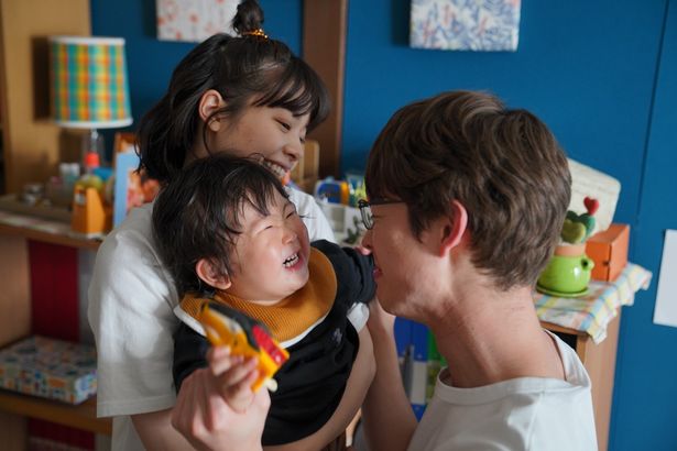 子どもにも恵まれ、幸せそうな表情を見せているサチとタモツだったが…