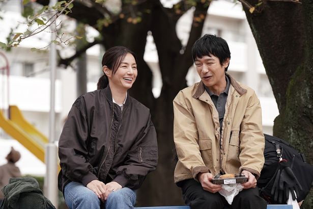 堺雅人8年ぶりの主演映画となった『平場の月』は5位に初登場