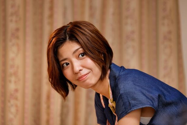 宮地真緒が演じるのは皐月の母、橋本未映子