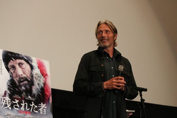 『残された者－北の極地－』の完成披露上映会に登壇