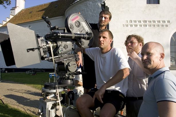 ミケルセンとの数々のタッグで知られるアナス・トマス・イェンセン(『アダムズ・アップル』)