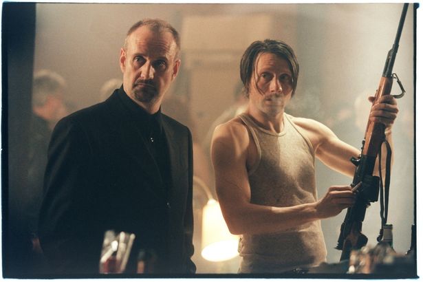 銃器マニアのアーニー役で出演(『ブレイカウェイ』)