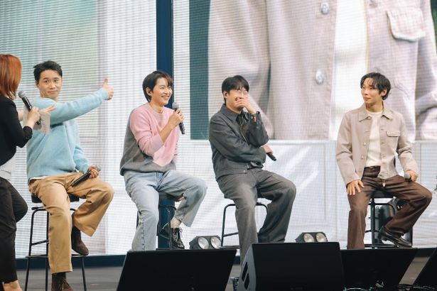 名バイプレーヤーたちの弾丸トークにソン・ジュンギもこの笑顔